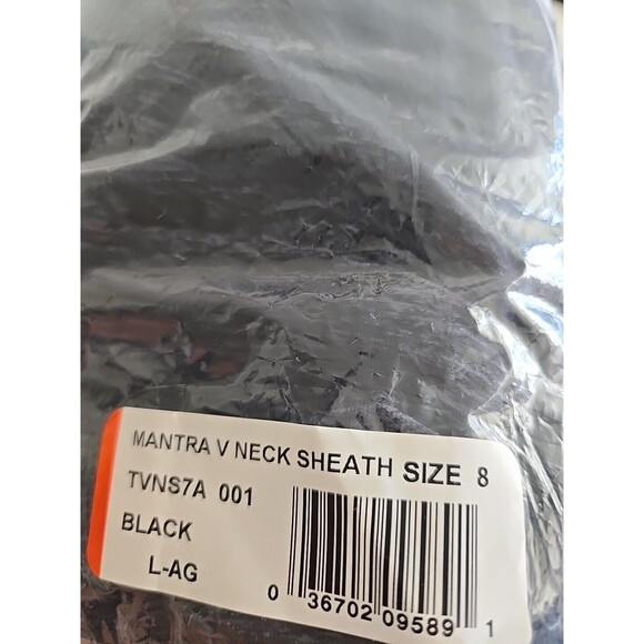 TYR Durafast Elite MantraV-Neck Sheath Black Women 1-PC Swimsuit SZ 8 New - Picture 3 of 3